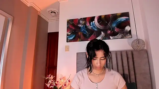 Watch GahiaBelucci live on EroticFlix - High definition streams