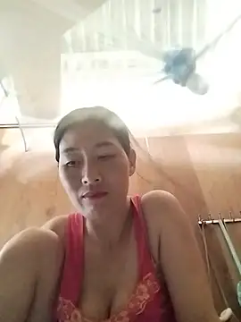 Watch lris-Beauty77 live on EroticFlix - High definition streams