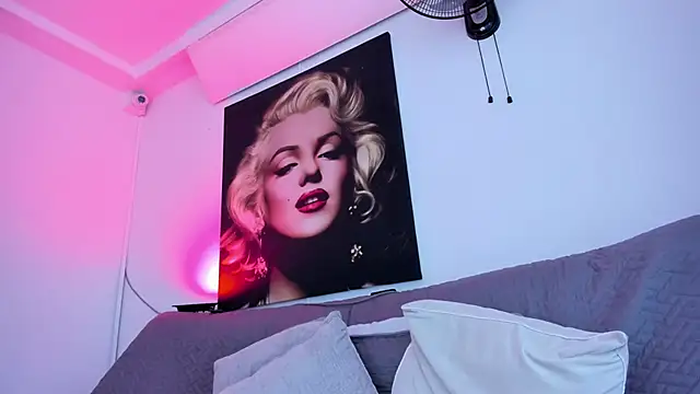 viktoria_davis_ webcam