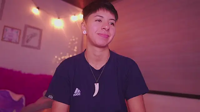 tommy_blue webcam