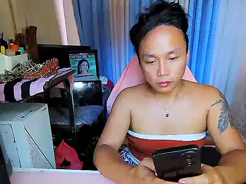 YourNikkieXxx webcam
