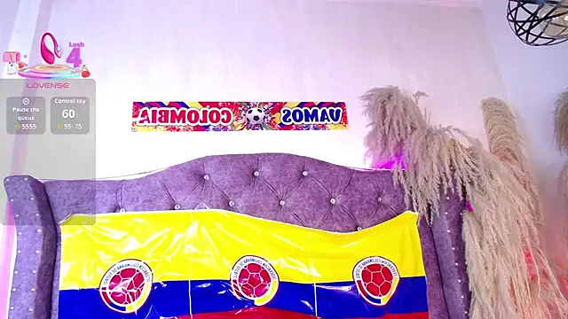 Violet_Collins1 webcam