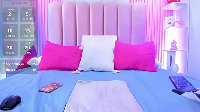 ArianaRougee webcam