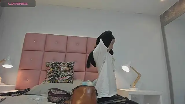 lhiamfitt10 webcam