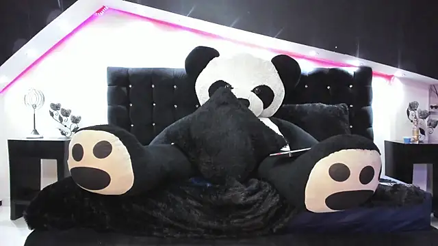 lia__owen webcam