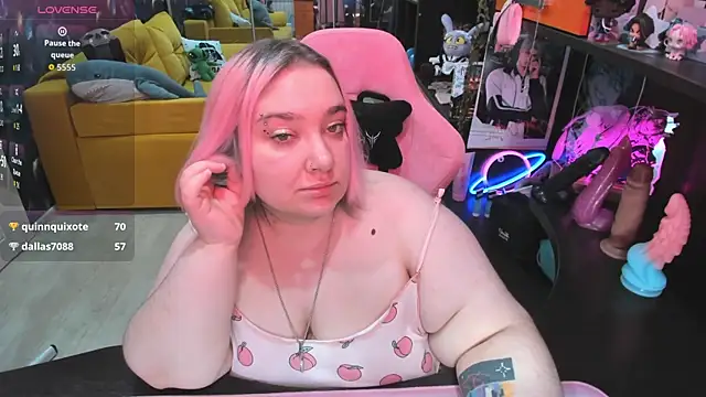Softie_Sofy webcam