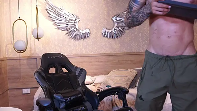 austin_bolt (M young) - cum show
