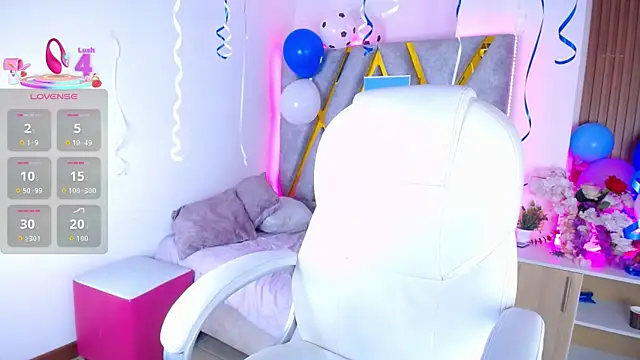 elizabeth_evans1 (F young) - Blowjob + boobsjob