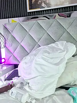 sara_chanel_'s live room
