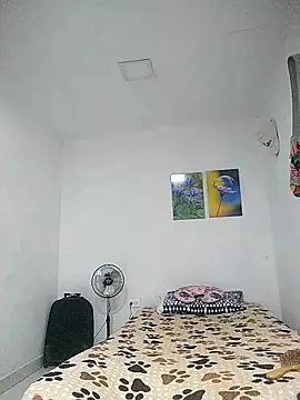 Cameron_puppy webcam