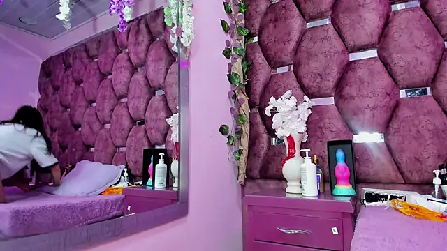 Nanis_James webcam