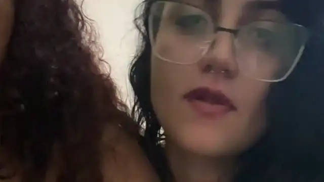 MENINAS_70 webcam