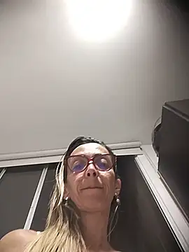 AlanaBrunetteX_X webcam