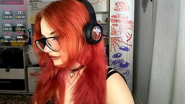 RedHeadCat webcam