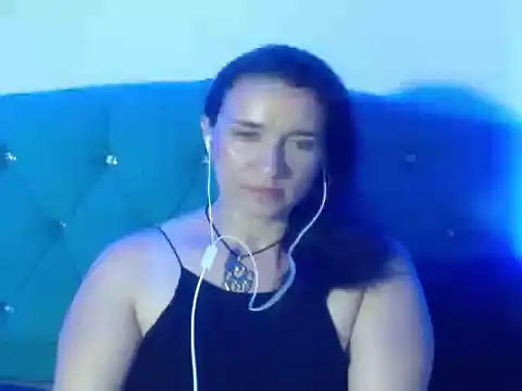 Alice_Jovovich69 webcam