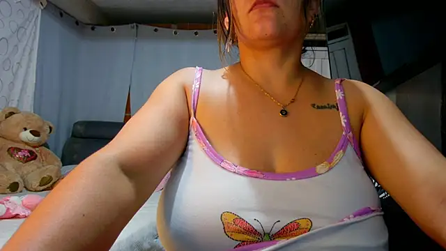 tara_rios webcam