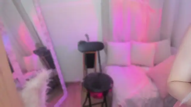 marianneloveee webcam