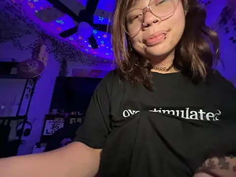 moan4mona webcam