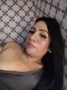 Yourbabyshane webcam
