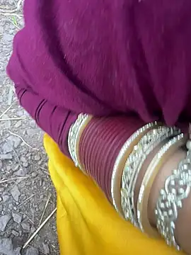YOURBHABI143 webcam