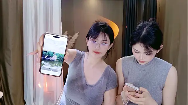 Banana-Milk69 webcam