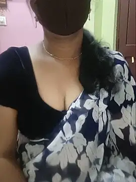 Latha_lovely webcam