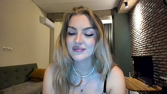 fifteenpoem webcam