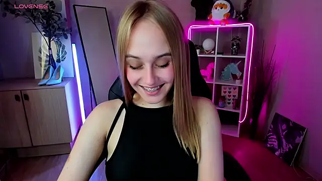 LianaBright webcam