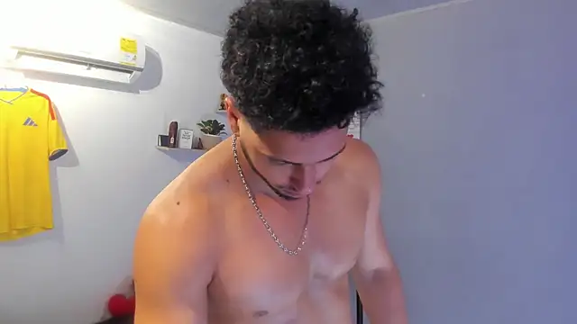 Kris_Khalifa69 webcam