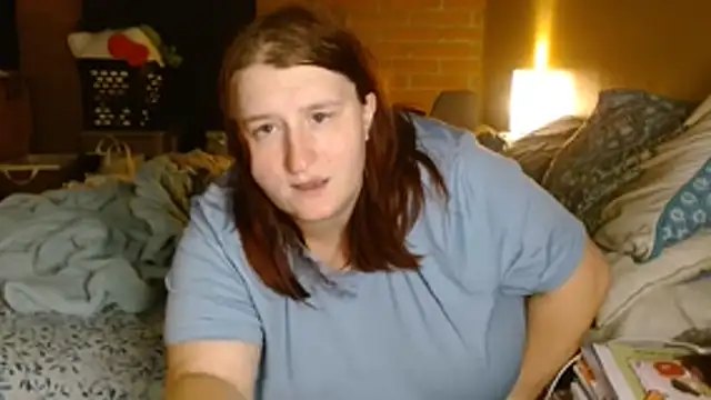 BubblyMoonie webcam
