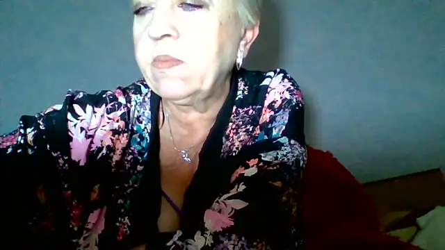 DianaQDream webcam
