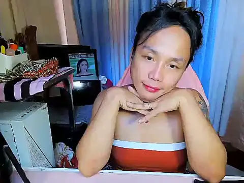 YourNikkieXxx webcam