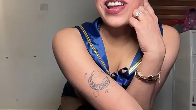 LucytheDevilQueen webcam