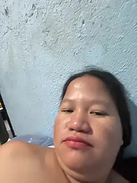 Pretty_Preggy live cam on StripChat