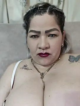Dalessa_Bigtits webcam