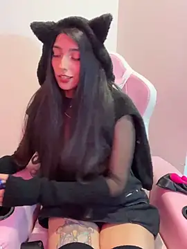 Felicia_smok3 webcam
