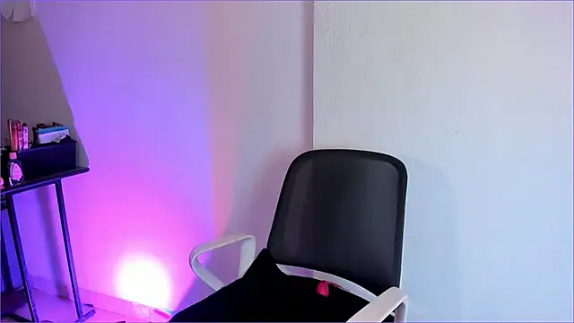 candylatinhott - CandyLatinHott's free webcam - UK Sex Cams