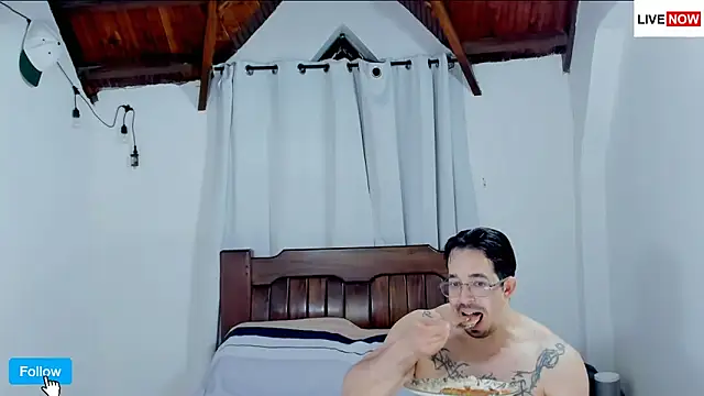 Hunter_Hoott live cam on StripChat