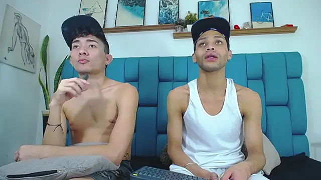 STRANGER_BOYS live cam on StripChat