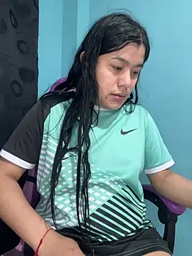 April_Becker live cam on StripChat