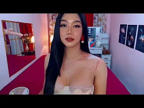 UrScreenGoddess live cam on StripChat