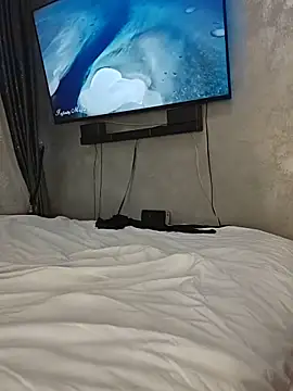 AvaSquirtMilf webcam