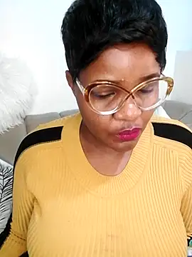 ChubbyBitch26 webcam