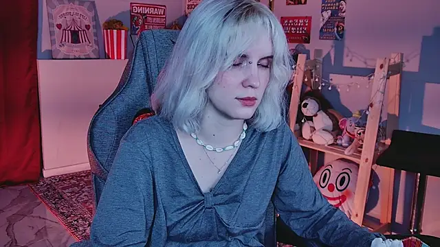 Watch BethanyCloud live on EroticFlix - High definition streams