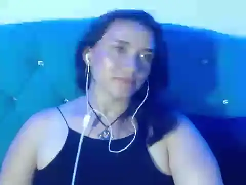 Alice_Jovovich69 webcam