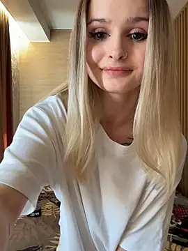 Lana_Odley webcam