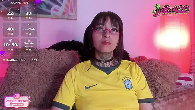 Watch Julls420_ live on EroticFlix - High definition streams