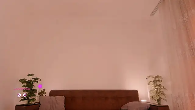 larabae - Larabae's free webcam - UK Sex Cams
