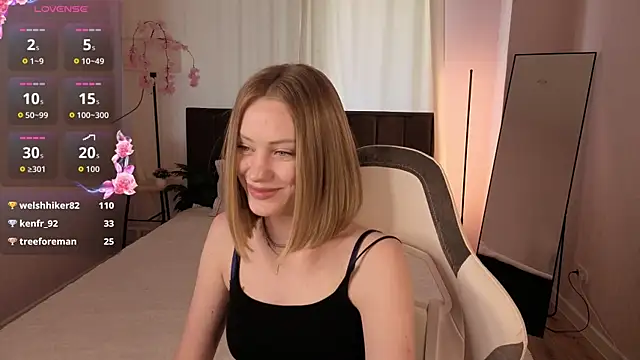 Watch EvaHamilton live on EroticFlix - High definition streams