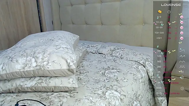 Watch FaRaSha777 live on EroticFlix - High definition streams